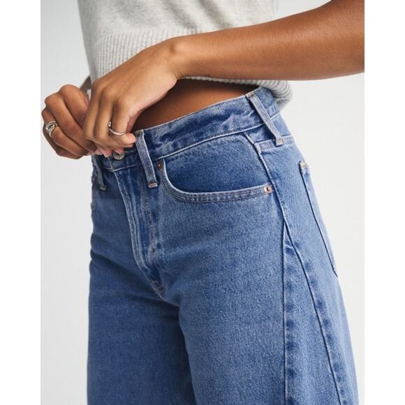 Abercrombie & Fitch Curve Love Barrel Jeans Medium Wash Denim Size 26 Mid Rise - Picture 5 of 10